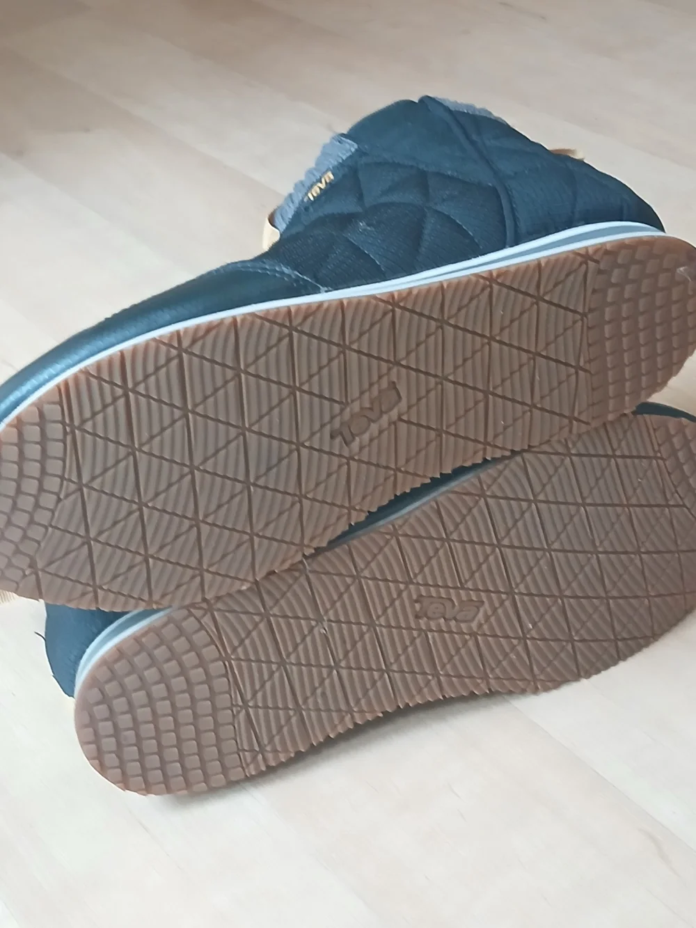 Teva Women's Quilted Slip-On Winter Boots